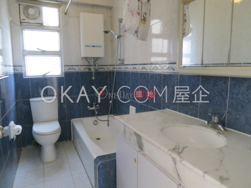 Efficient 3 bed on high floor with balcony & parking | Rental | Block 45-48 Baguio Villa 碧瑤灣45-48座 Rental Listings