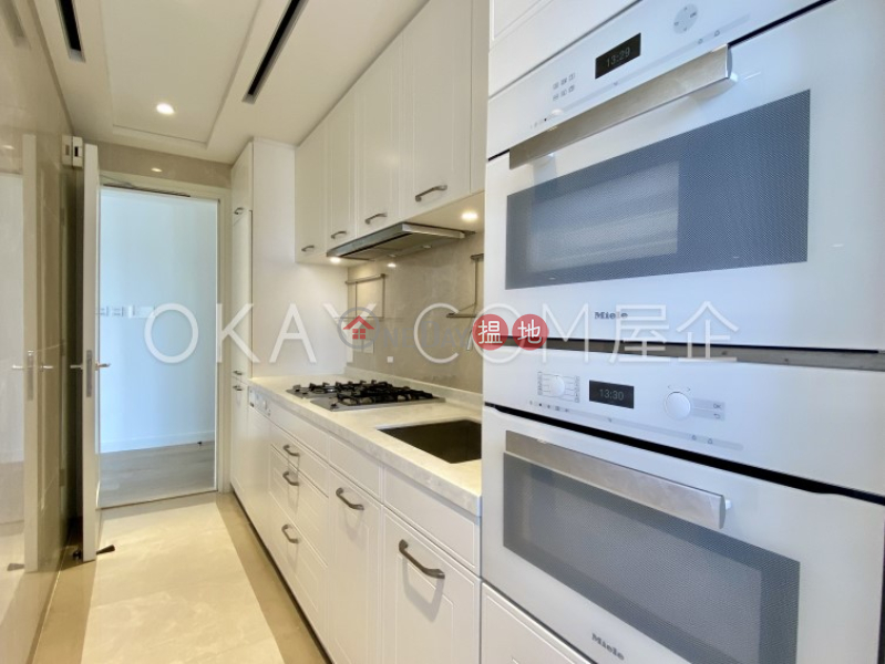 Charming 3 bedroom with balcony | For Sale | Kensington Hill 高街98號 Sales Listings
