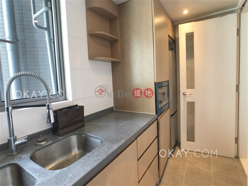 HK$ 32,000/ month Po Wah Court, Wan Chai District Elegant 2 bedroom with balcony | Rental