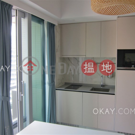 Intimate high floor with balcony | Rental | Resiglow Pokfulam RESIGLOW薄扶林 _0