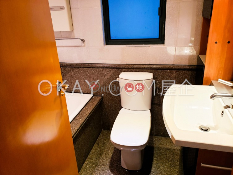 Gorgeous 3 bed on high floor with harbour views | For Sale, 80 Robinson Road | Western District | Hong Kong | Sales, HK$ 34M