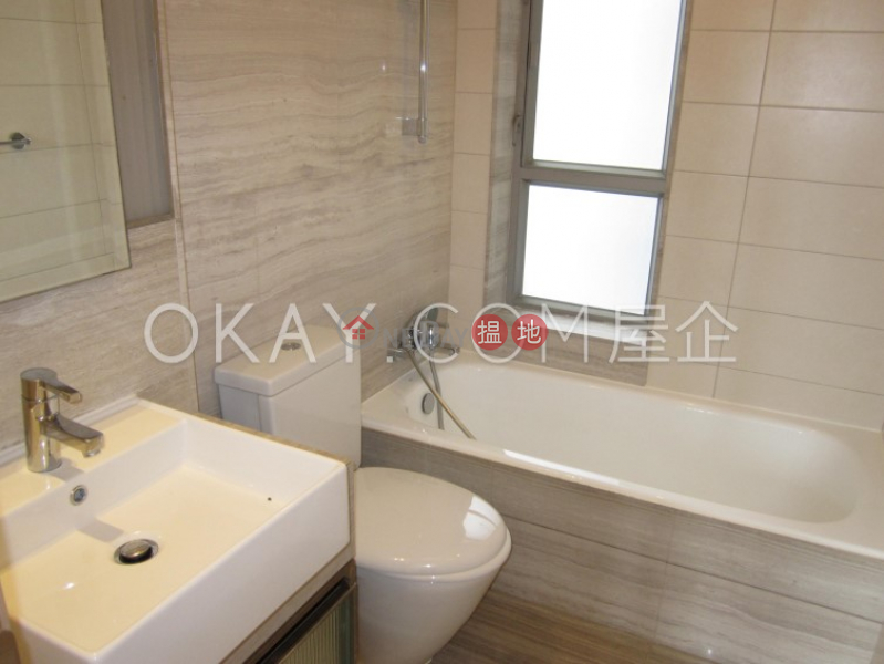 Elegant 3 bedroom with balcony | Rental, Island Crest Tower 2 縉城峰2座 Rental Listings | Western District (OKAY-R74712)