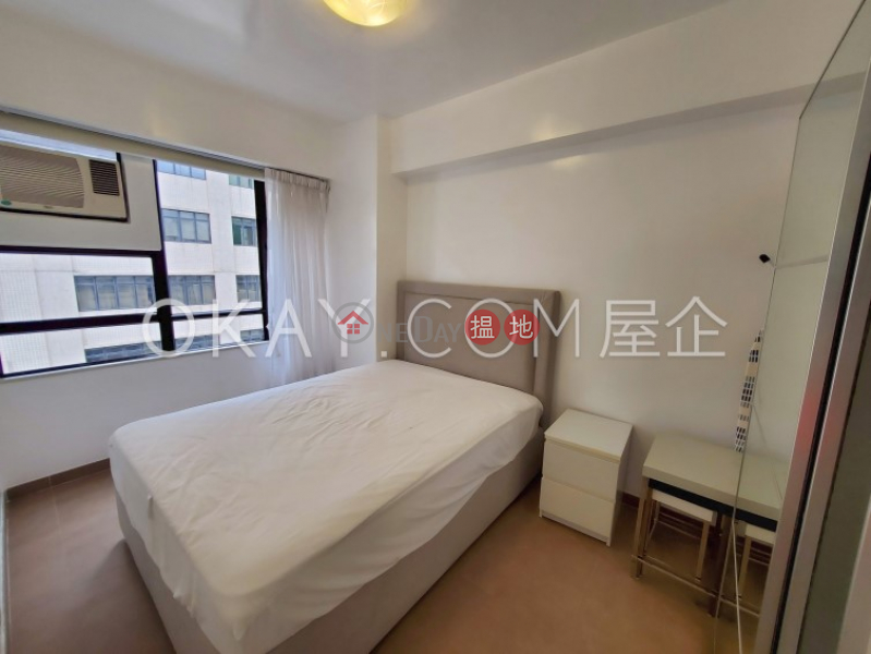 HK$ 26,000/ month, Cameo Court | Central District | Lovely 2 bedroom in Mid-levels West | Rental