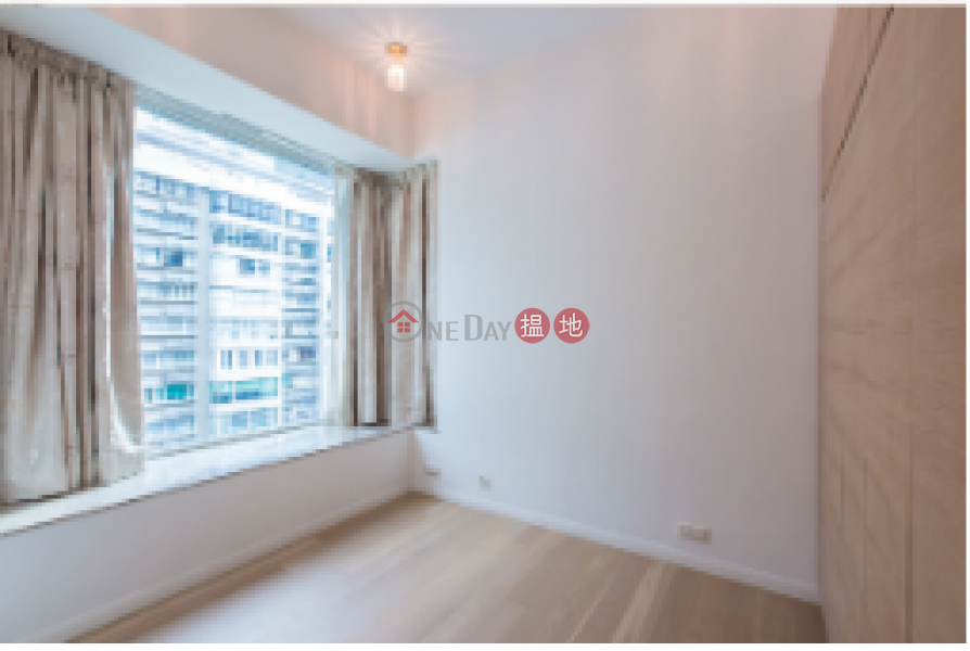 HK$ 55,000/ month | 18 Conduit Road, Western District, 3 Bedroom Family Flat for Rent in Mid Levels West