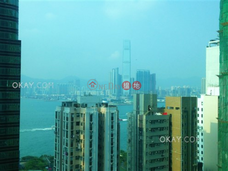 Unique 2 bedroom on high floor with balcony | Rental | Elite\'s Place 俊陞華庭 Rental Listings