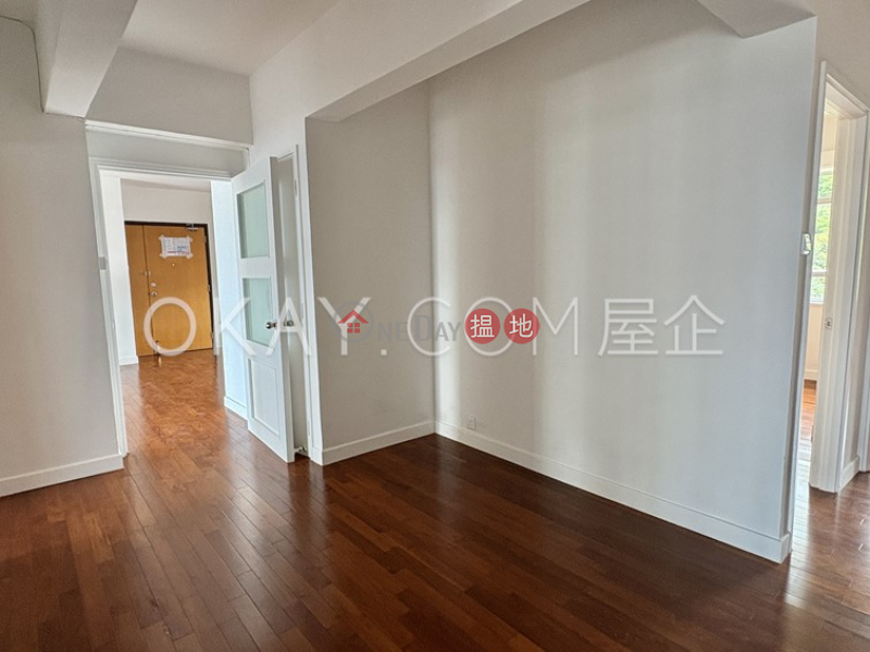 Beautiful 4 bedroom with balcony & parking | Rental | Fairmont Gardens 翠錦園 Rental Listings