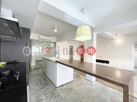 Lovely 3 bedroom on high floor with racecourse views | Rental | Race Course Mansion 銀禧大廈 _0