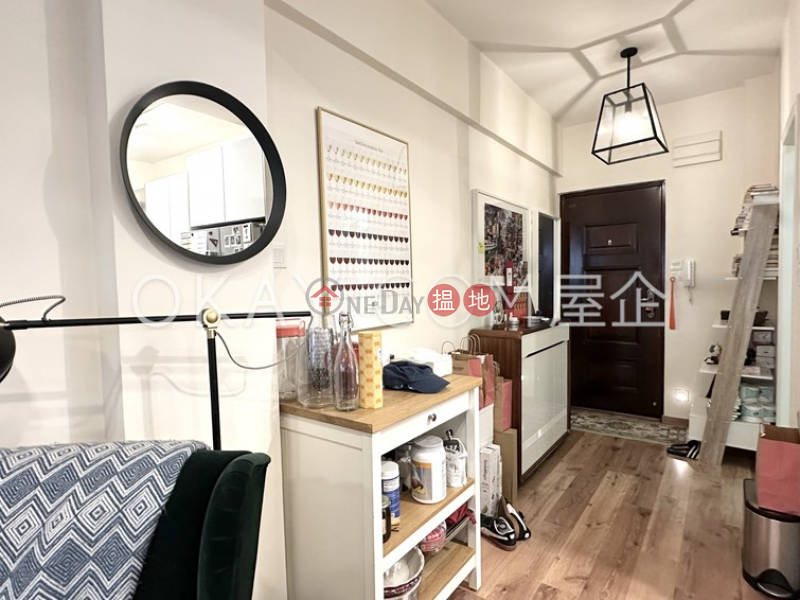 Rare 2 bedroom in Mid-levels West | Rental | 25-27 Caine Road 堅道25-27號 Rental Listings