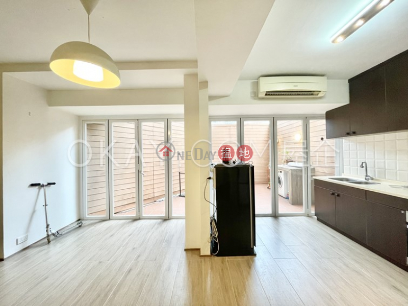 HK$ 39,000/ month | Pine Gardens | Wan Chai District Elegant 2 bedroom with terrace | Rental
