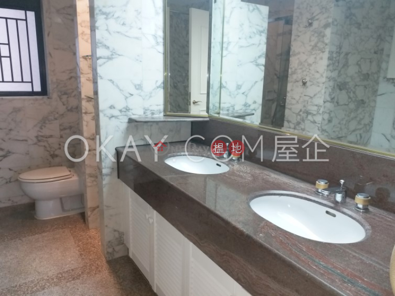 Rare 3 bedroom in Mid-levels West | For Sale | Regal Crest 薈萃苑 Sales Listings