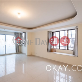 Charming 3 bedroom with harbour views & balcony | Rental | Victoria Centre Block 2 維多利中心 2座 _0