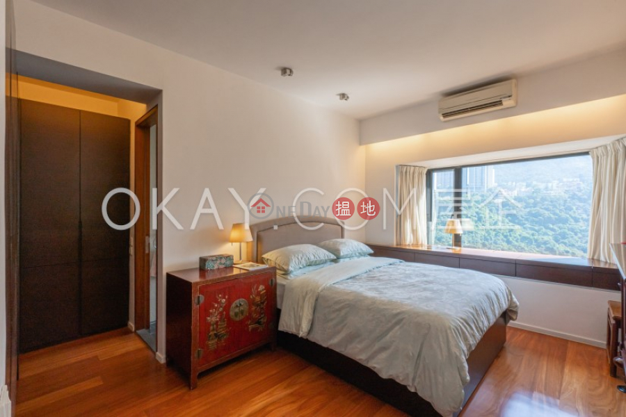 Luxurious 3 bedroom with balcony & parking | For Sale | Beverly Hill 比華利山 Sales Listings