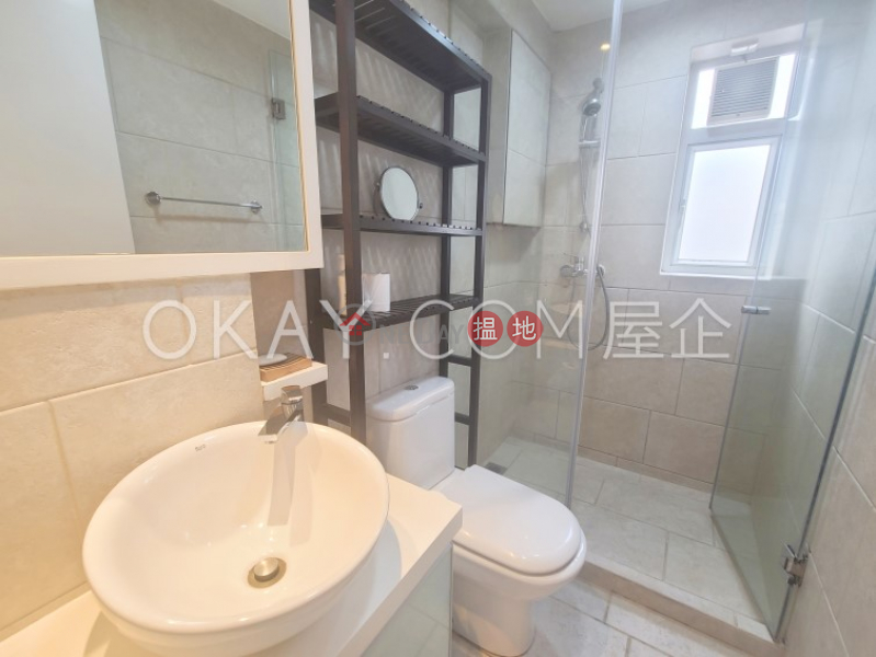 HK$ 27,000/ month Greenland House | Wan Chai District, Intimate 1 bedroom on high floor with rooftop | Rental