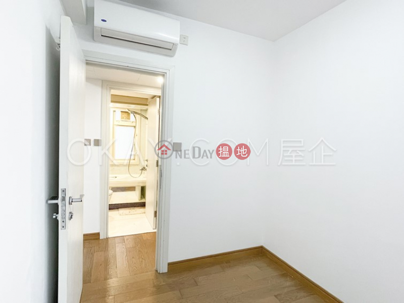 Gorgeous 3 bedroom with balcony | Rental | 108 Hollywood Road | Central District, Hong Kong Rental HK$ 35,000/ month