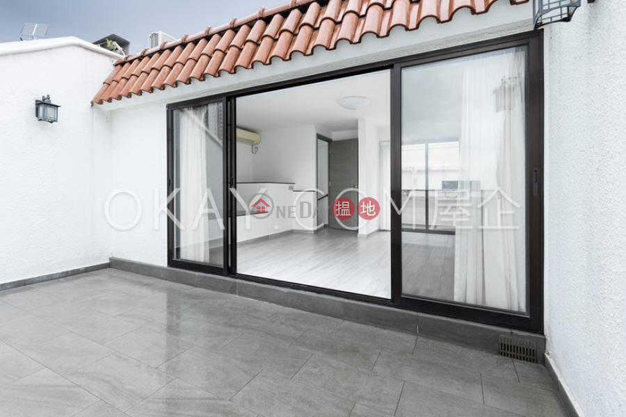 HK$ 110,000/ month, Bisney Gardens | Western District | Rare house with rooftop, terrace | Rental