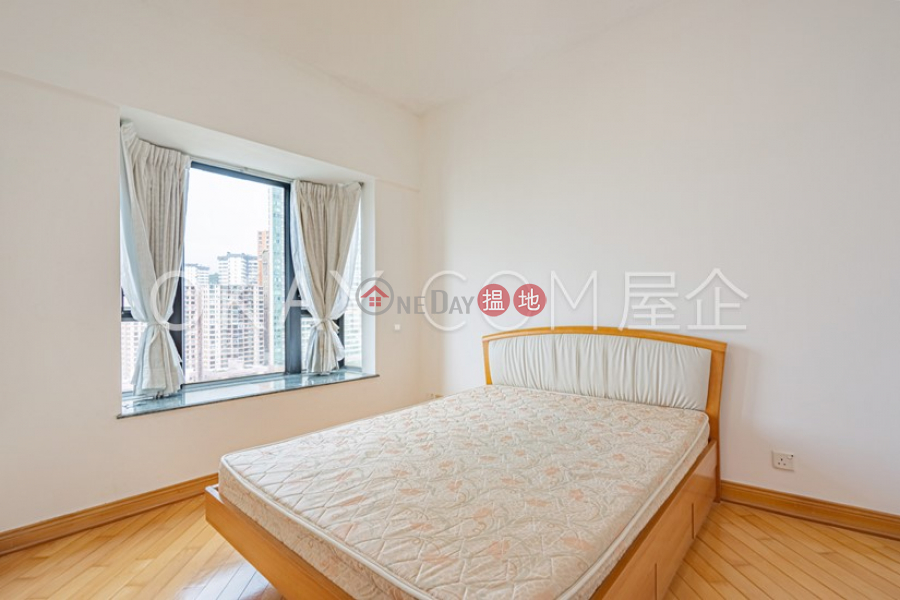 Stylish 3 bedroom on high floor | Rental, Le Sommet 豪廷峰 Rental Listings | Eastern District (OKAY-R9903)