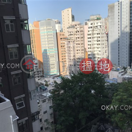 Intimate 2 bedroom in Sheung Wan | For Sale | Caine Tower 景怡居 _0