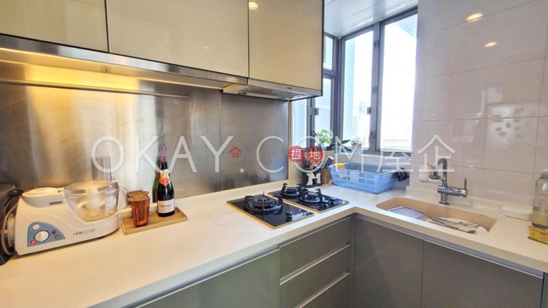 Elegant 2 bedroom on high floor with balcony | Rental | Island Crest Tower 1 縉城峰1座 Rental Listings