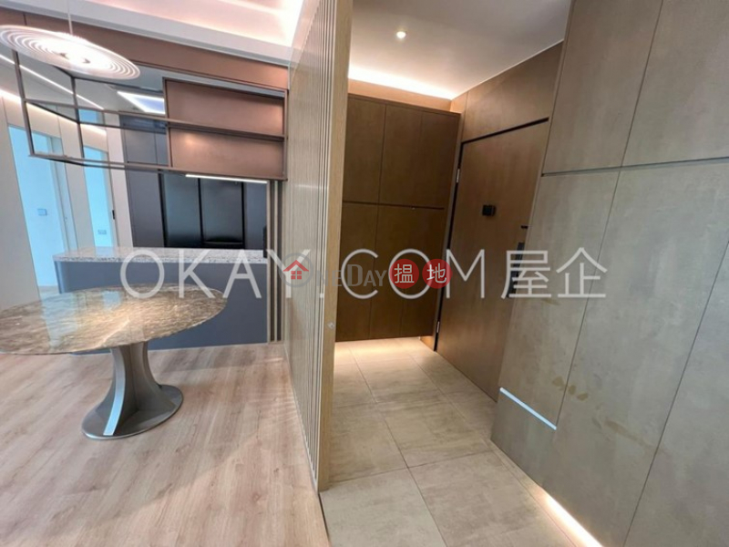 Elegant 3 bedroom on high floor with harbour views | For Sale, 8 Hung Lai Road | Kowloon City, Hong Kong, Sales HK$ 25M