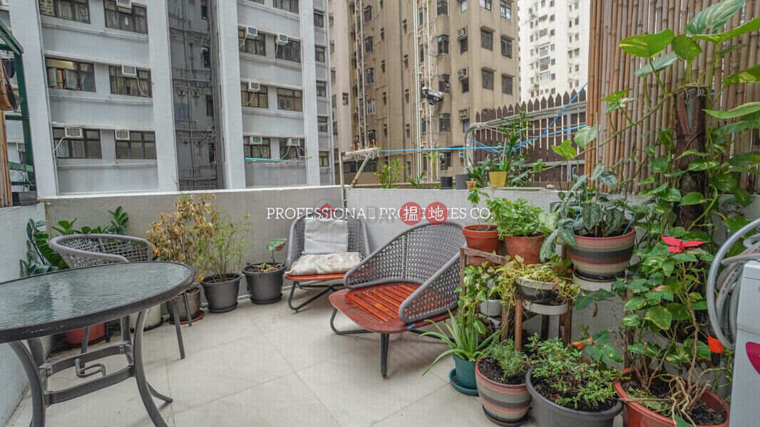 Special Big Terrace Unit, Kam Ling Court BlockB 金陵閣B座 Sales Listings | Western District (01B0122746)
