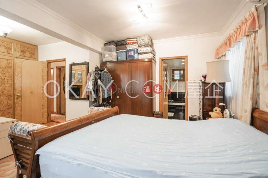 Efficient 3 bedroom with parking | For Sale | Conway Mansion 康威園 Sales Listings