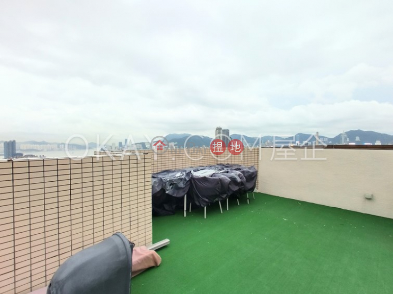 HK$ 39,800/ month Tower 3 The Victoria Towers | Yau Tsim Mong Stylish 2 bedroom on high floor with rooftop & balcony | Rental