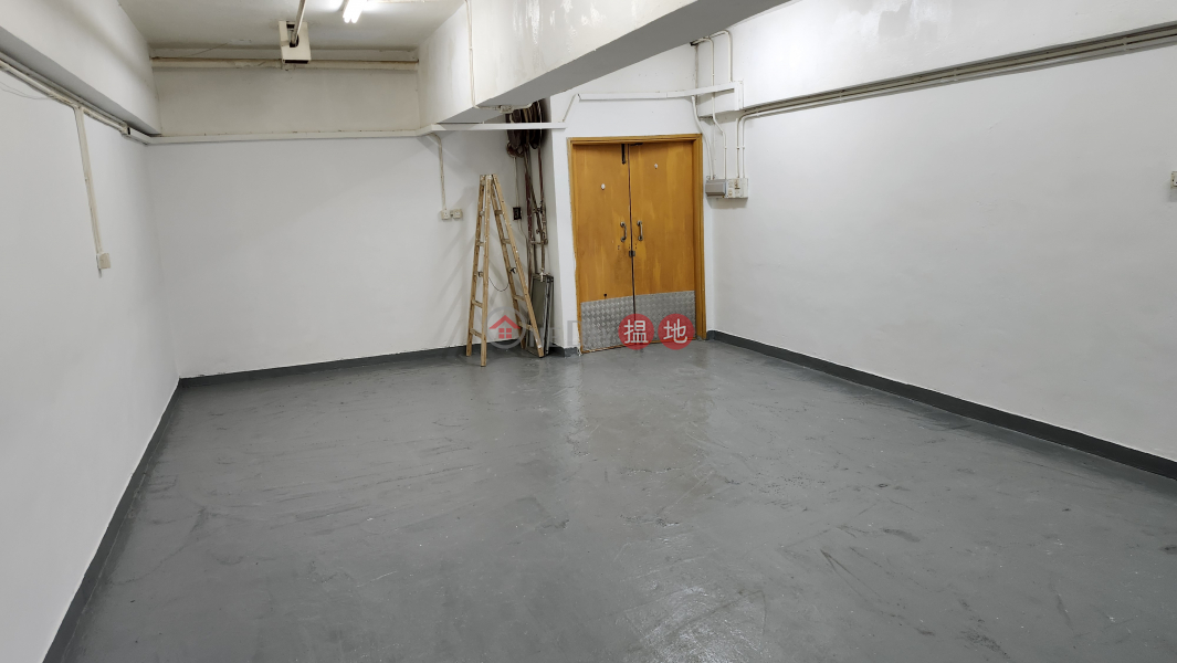 Deyla Industrial Centre, Low | Industrial | Rental Listings, HK$ 7,800/ month