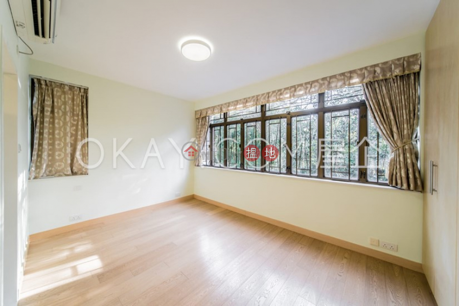 HK$ 21.8M | Mayflower Mansion, Wan Chai District, Elegant 3 bedroom with balcony & parking | For Sale