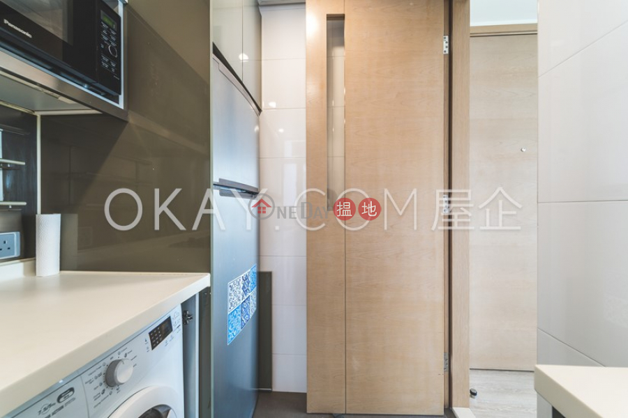 Island Crest Tower 2 | Middle Residential Rental Listings | HK$ 42,000/ month