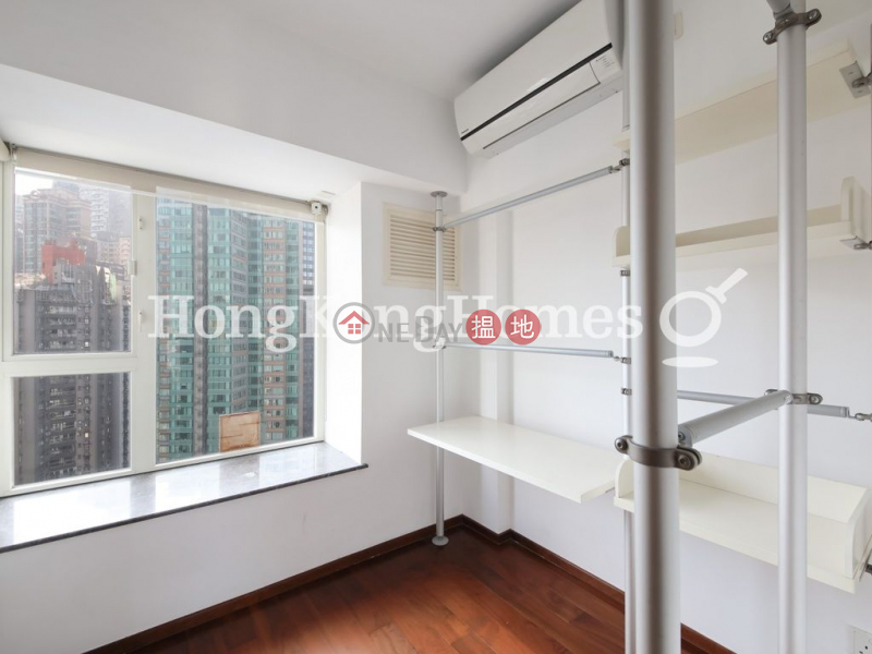 Property Search Hong Kong | OneDay | Residential | Rental Listings | 3 Bedroom Family Unit for Rent at Centrestage