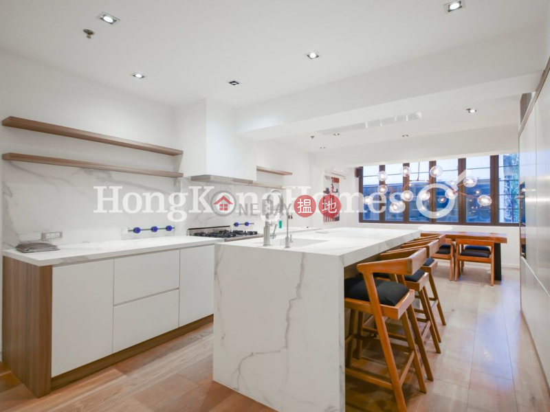 3 Bedroom Family Unit at Yu Hing Mansion | For Sale 55-57 Bonham Strand West | Western District | Hong Kong Sales | HK$ 38M