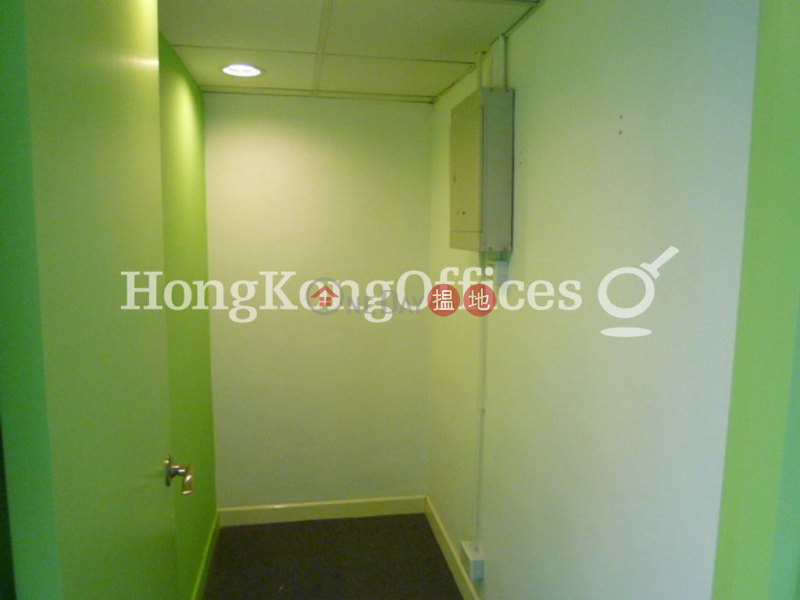 Property Search Hong Kong | OneDay | Office / Commercial Property Rental Listings Office Unit for Rent at Kwai Hung Holdings Centre