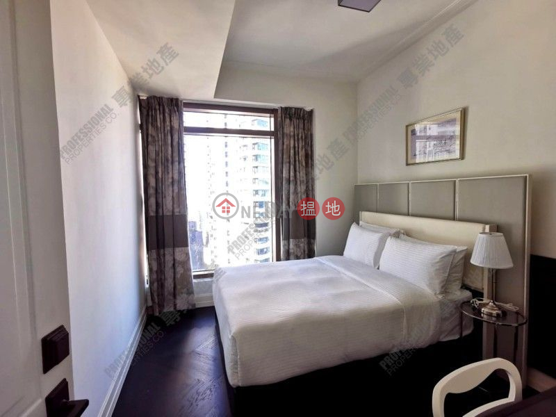 HK$ 113,000/ month, Castle One By V | Western District | TRIPLEX APT. WITH PRIVATE ROOF & BALCONY.