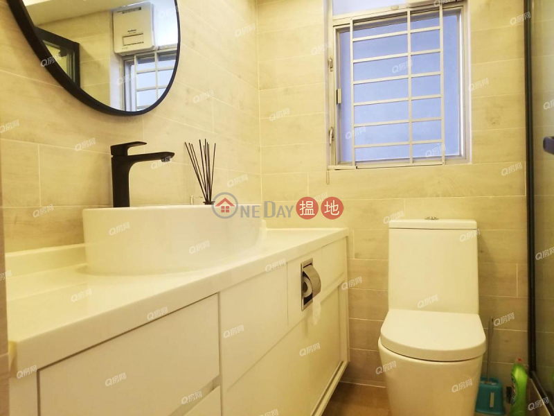 Property Search Hong Kong | OneDay | Residential | Rental Listings, The Waterfront Phase 2 Tower 6 | 3 bedroom Mid Floor Flat for Rent