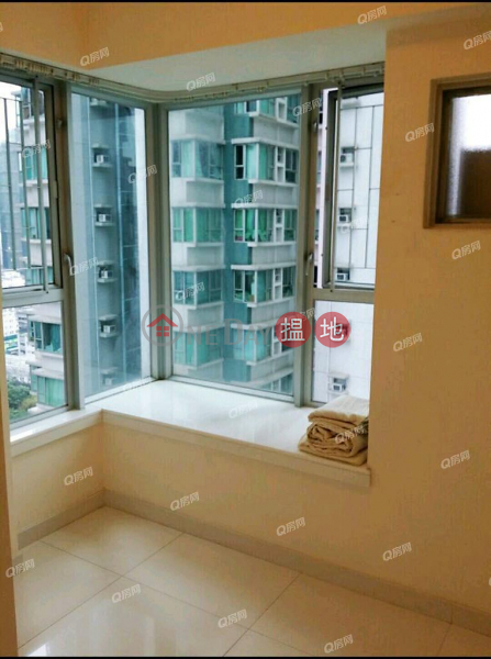HK$ 7.1M Tower 6 Phase 1 Metro Harbour View Yau Tsim Mong, Tower 6 Phase 1 Metro Harbour View | 2 bedroom Mid Floor Flat for Sale