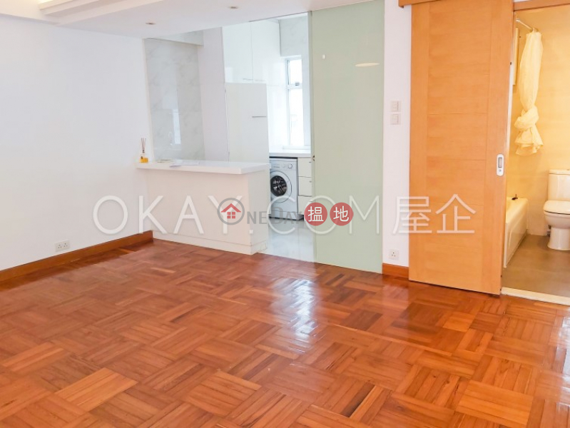 Rare 2 bedroom with balcony | For Sale, Po Tak Mansion 寶德大廈 Sales Listings | Wan Chai District (OKAY-S80085)