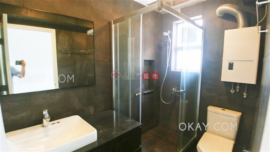 HK$ 42,000/ month, Champion Court Wan Chai District, Nicely kept 2 bed on high floor with racecourse views | Rental