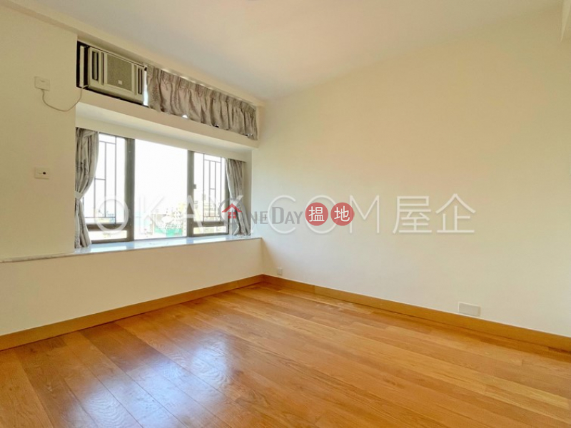 HK$ 55,000/ month, Glory Heights Western District Luxurious 3 bedroom with parking | Rental