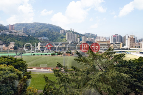 Elegant 1 bedroom with racecourse views | For Sale | Race Tower 駿馬閣 _0