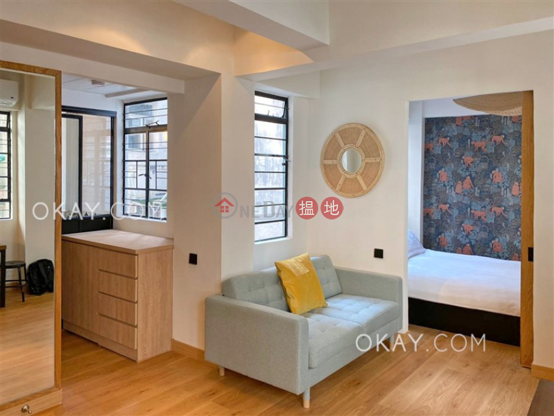 Tasteful 1 bedroom in Sheung Wan | Rental | 8-12 Upper Lascar Row | Western District | Hong Kong | Rental | HK$ 27,000/ month