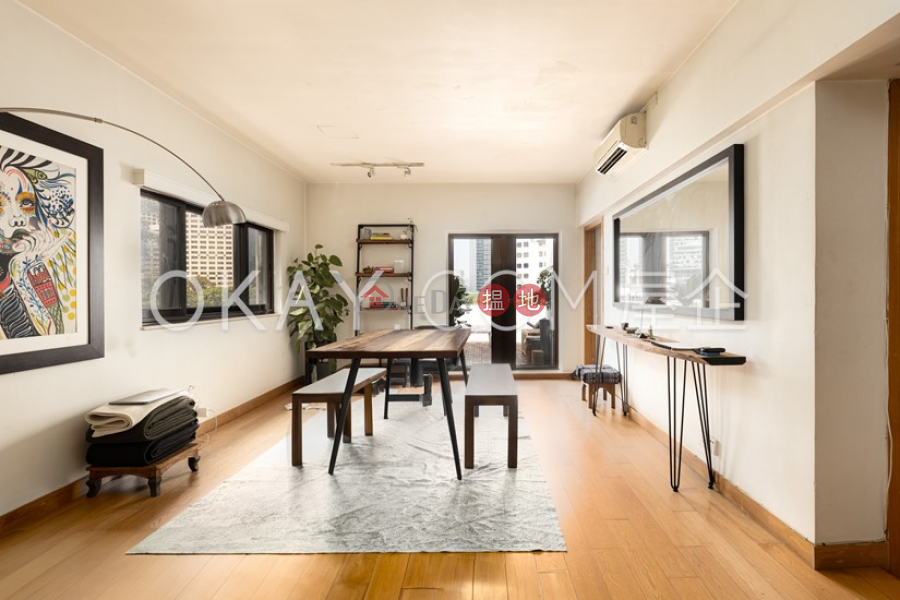 Tasteful 2 bedroom on high floor with balcony | For Sale | 2 Tramway Path 纜車徑2號 Sales Listings