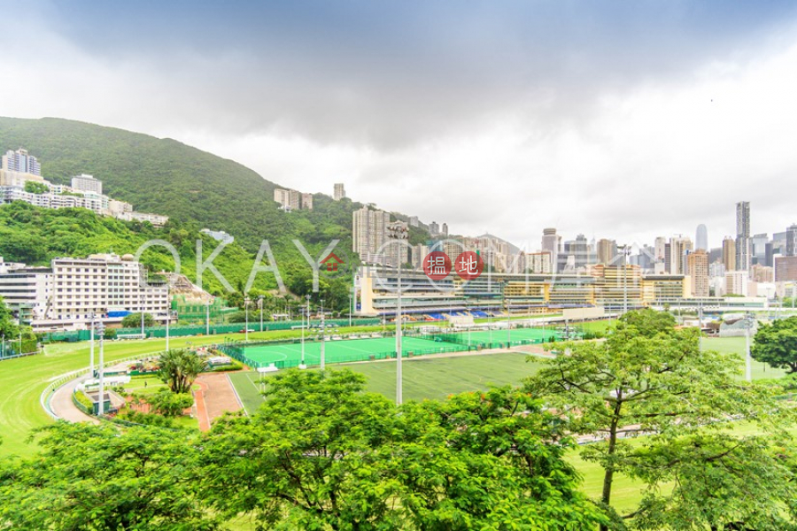 Nicely kept 3 bedroom with racecourse views | Rental | Champion Court 金鞍大廈 Rental Listings