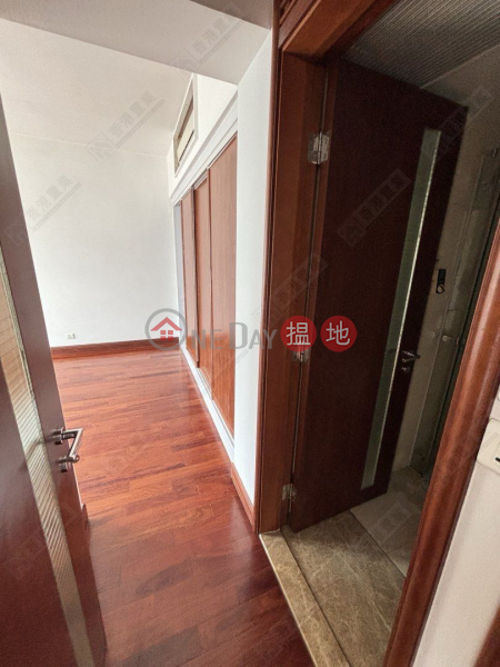 Three bedrooms, one suite, and one study in The Harbourside | The Harbourside Tower 1 君臨天下1座 Sales Listings