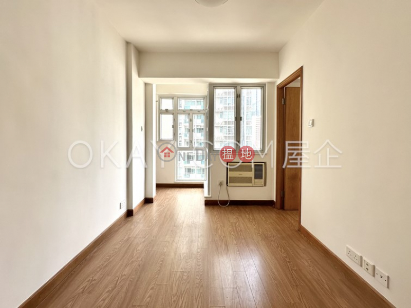 HK$ 8.1M | Shu Tak Building Wan Chai District | Charming 2 bedroom on high floor | For Sale