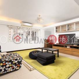 Efficient 3 bedroom on high floor | Rental | Wing Cheung Court 穎章大廈 _0