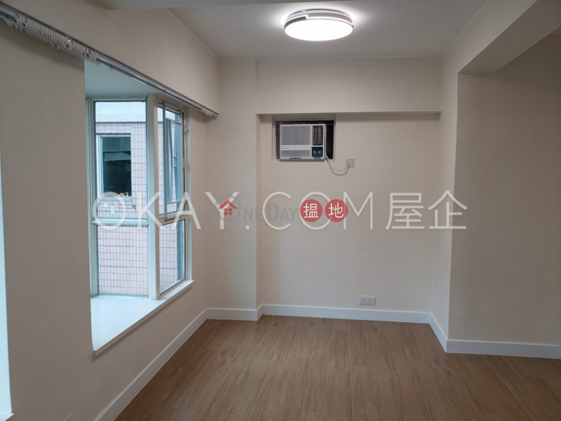 HK$ 37,500/ month Pacific Palisades | Eastern District Nicely kept 2 bedroom in North Point Hill | Rental