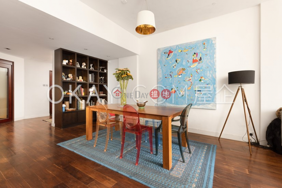 HK$ 27M, Best View Court | Central District | Nicely kept 2 bedroom with terrace, balcony | For Sale