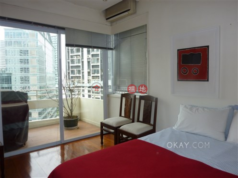 HK$ 75,000/ month Estella Court, Central District | Efficient 3 bedroom on high floor with balcony | Rental