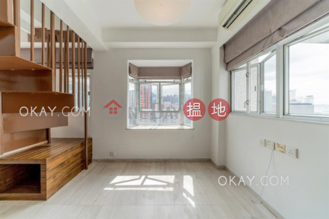 Lovely 1 bed on high floor with harbour views & rooftop | Rental | Lily Court 蓮花園 _0