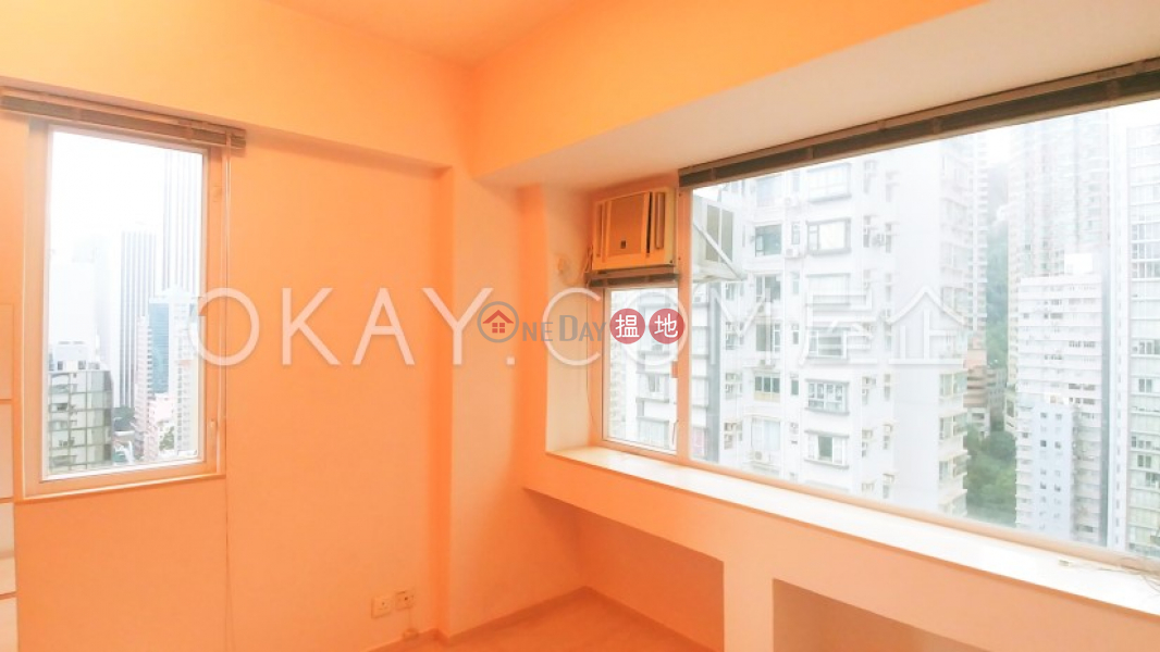 HK$ 25,000/ month | Kar Yau Building Wan Chai District, Generous 2 bedroom on high floor | Rental